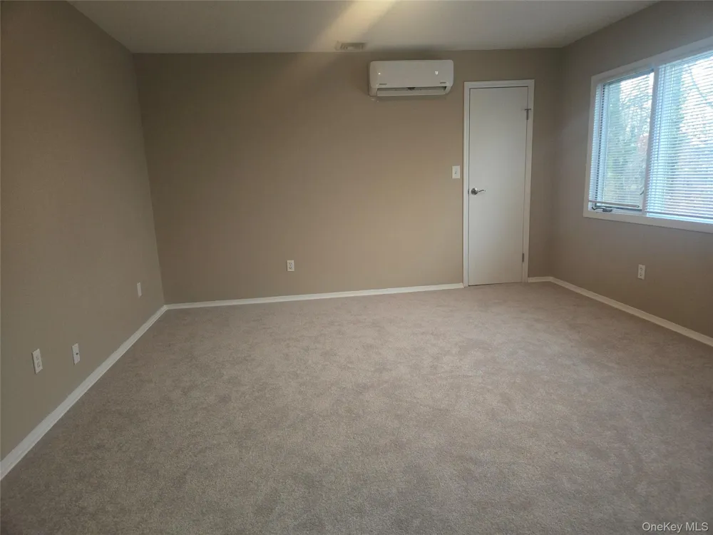 19 Cardinal Lane East Islip, NY 11730