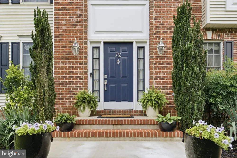 12 DELTA COURT Gaithersburg, MD 20882