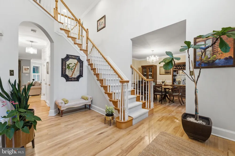 12 DELTA COURT Gaithersburg, MD 20882