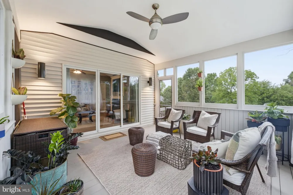 12 DELTA COURT Gaithersburg, MD 20882