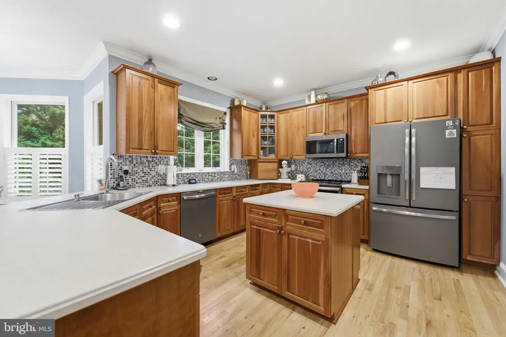 12 DELTA COURT Gaithersburg, MD 20882