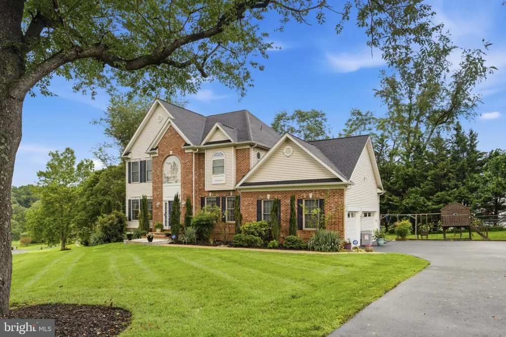 12 DELTA COURT Gaithersburg, MD 20882