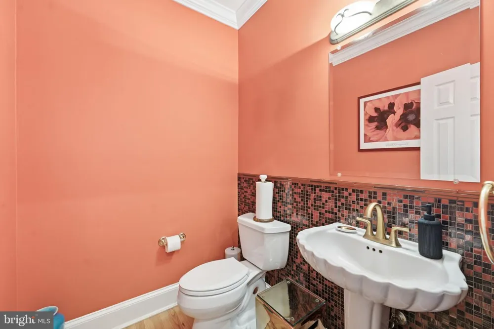 12 DELTA COURT Gaithersburg, MD 20882