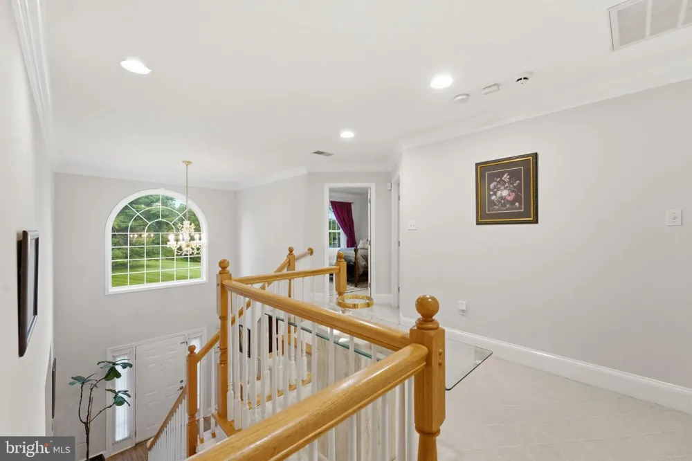 12 DELTA COURT Gaithersburg, MD 20882