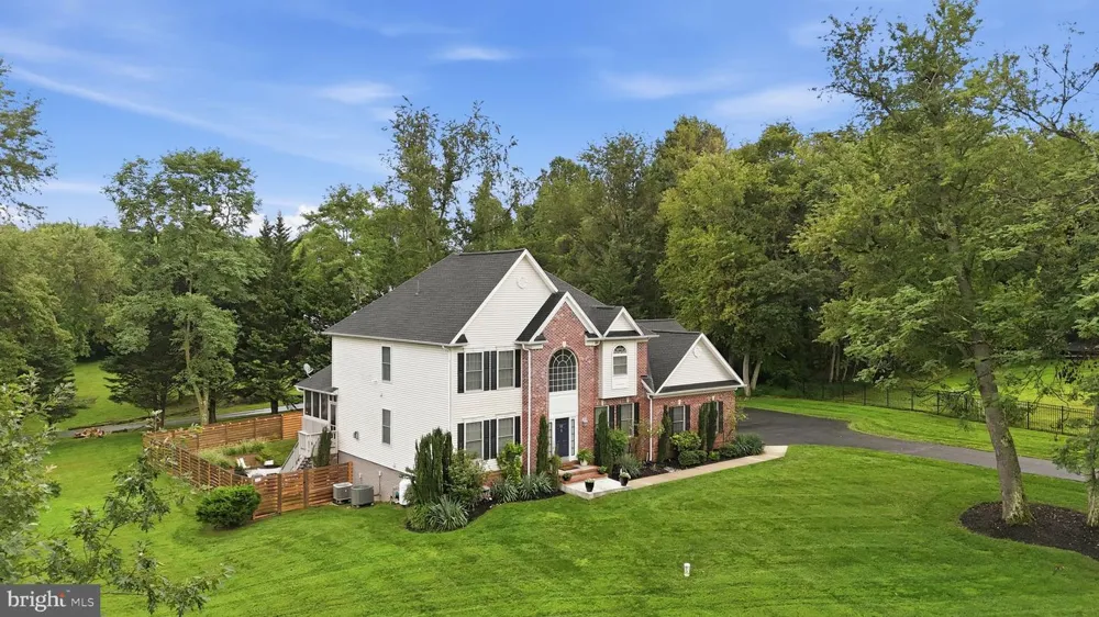 12 DELTA COURT Gaithersburg, MD 20882