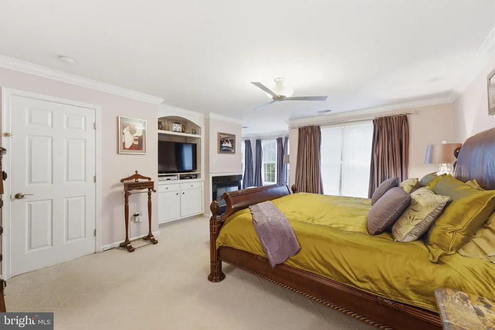 12 DELTA COURT Gaithersburg, MD 20882