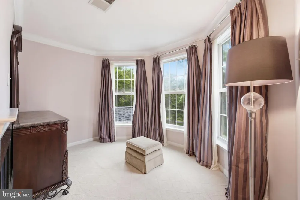 12 DELTA COURT Gaithersburg, MD 20882