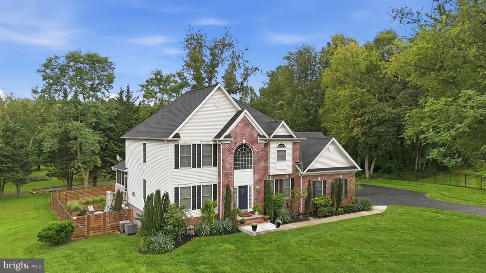 12 DELTA COURT Gaithersburg, MD 20882