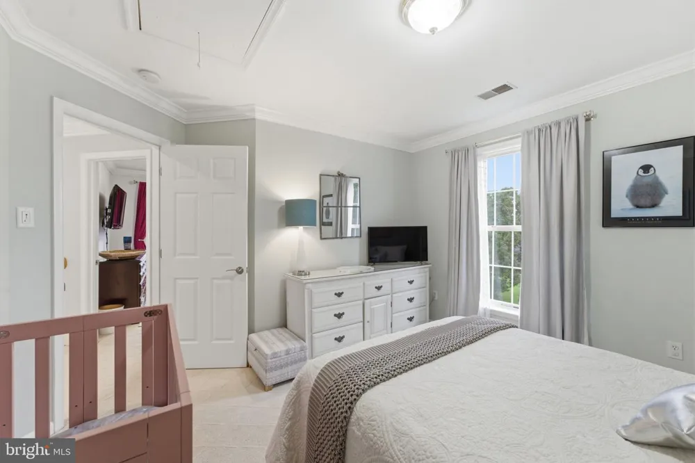 12 DELTA COURT Gaithersburg, MD 20882