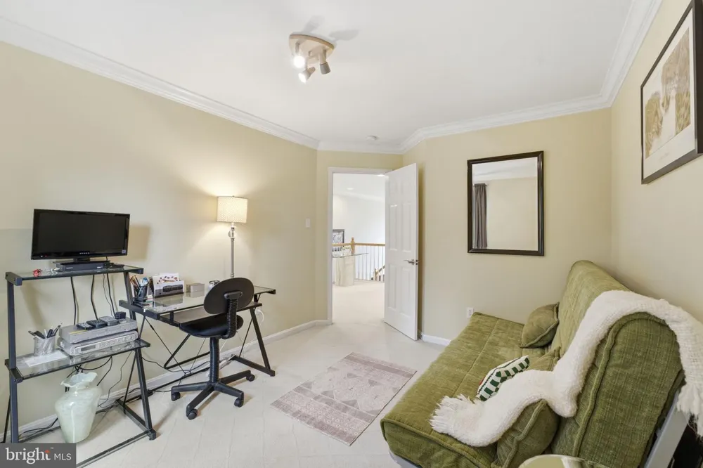 12 DELTA COURT Gaithersburg, MD 20882