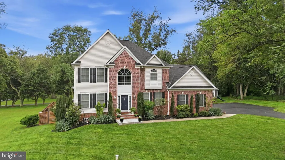 12 DELTA COURT Gaithersburg, MD 20882