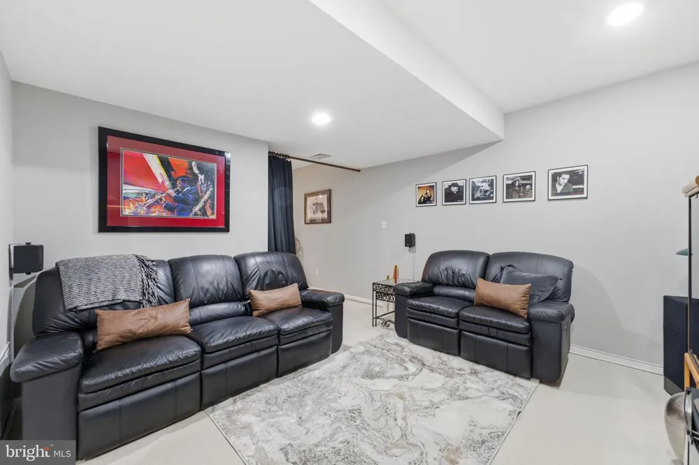 12 DELTA COURT Gaithersburg, MD 20882