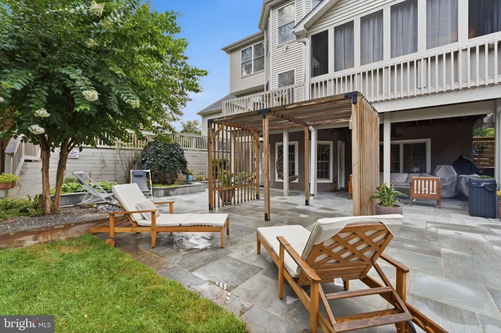 12 DELTA COURT Gaithersburg, MD 20882