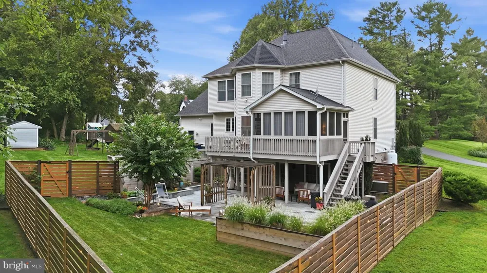 12 DELTA COURT Gaithersburg, MD 20882