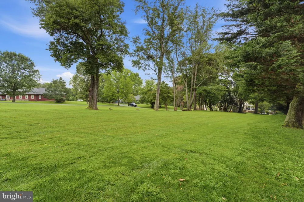 12 DELTA COURT Gaithersburg, MD 20882
