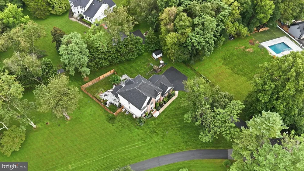 12 DELTA COURT Gaithersburg, MD 20882