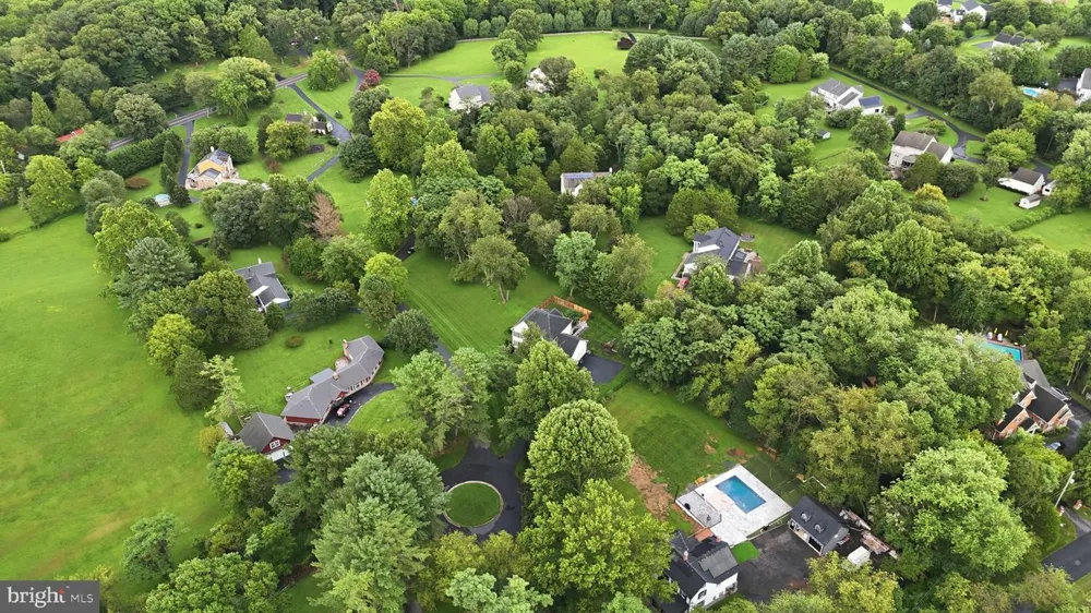 12 DELTA COURT Gaithersburg, MD 20882