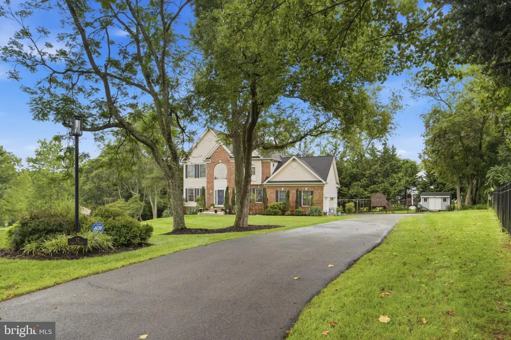12 DELTA COURT Gaithersburg, MD 20882