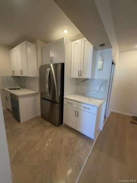 6219 Myrtle Avenue Ridgewood, NY 11385