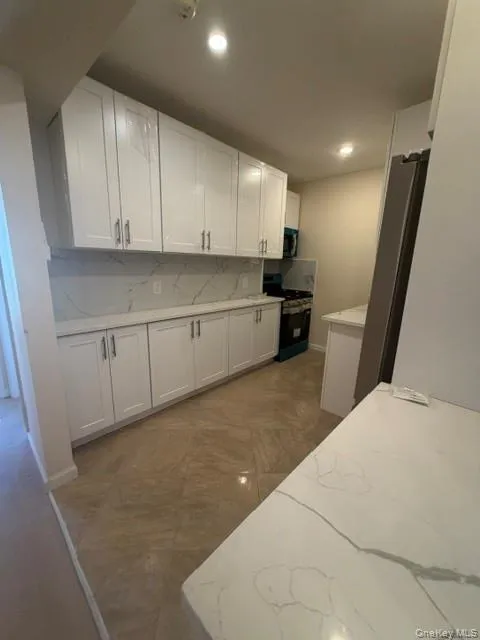 6219 Myrtle Avenue Ridgewood, NY 11385