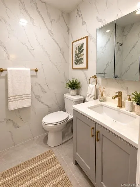 6219 Myrtle Avenue Ridgewood, NY 11385