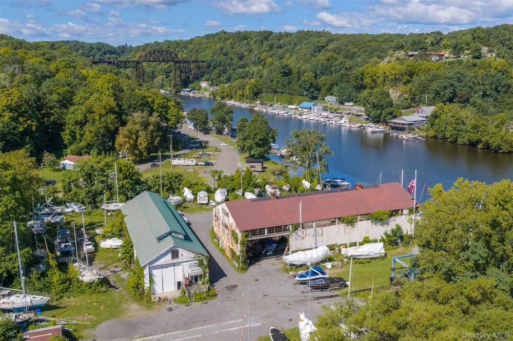 140 1st Street Esopus, NY 12417
