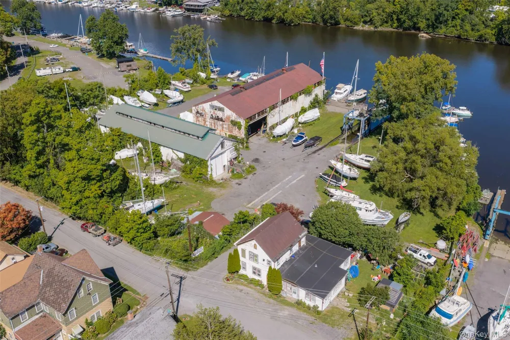 140 1st Street Esopus, NY 12417