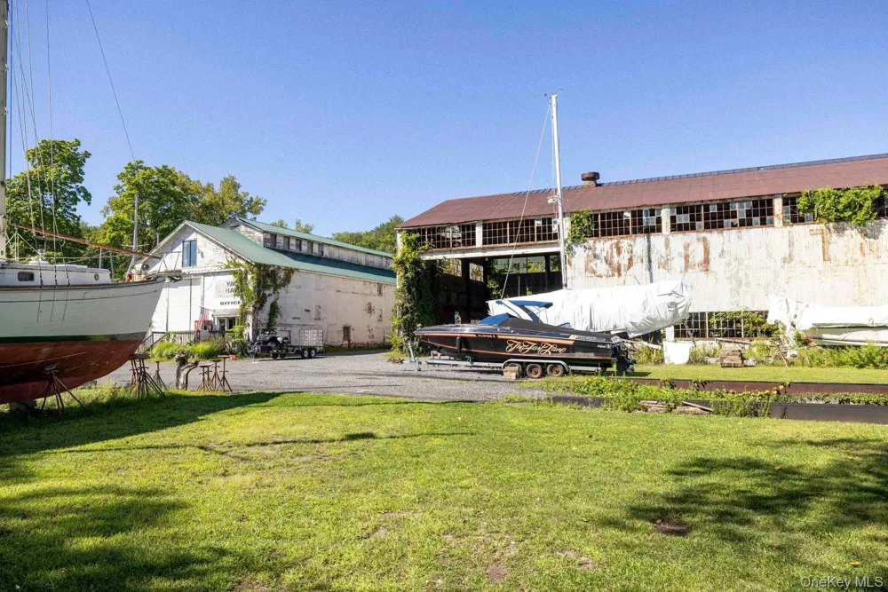 140 1st Street Esopus, NY 12417