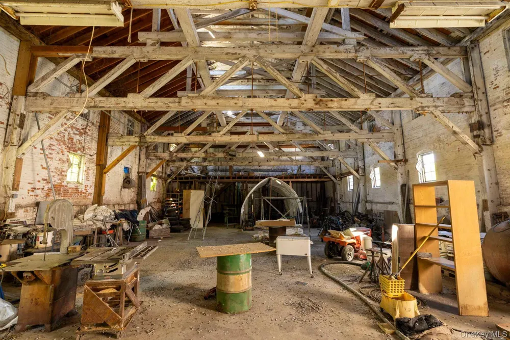 140 1st Street Esopus, NY 12417