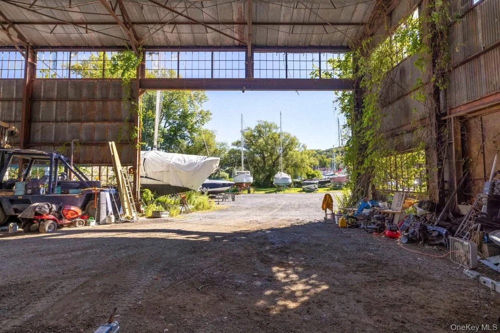 140 1st Street Esopus, NY 12417