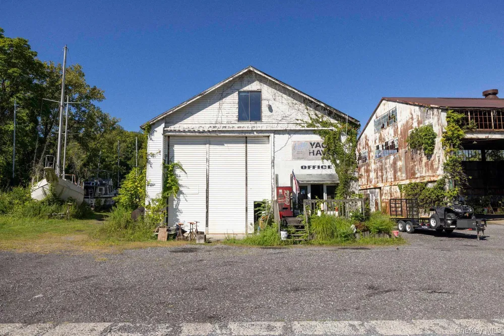 140 1st Street Esopus, NY 12417
