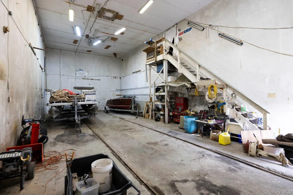 140 1st Street Esopus, NY 12417