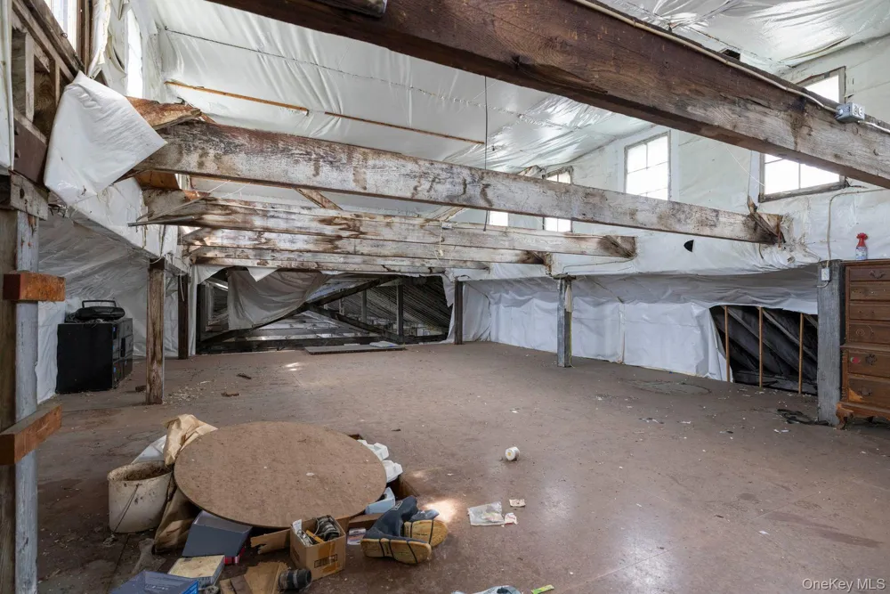 140 1st Street Esopus, NY 12417