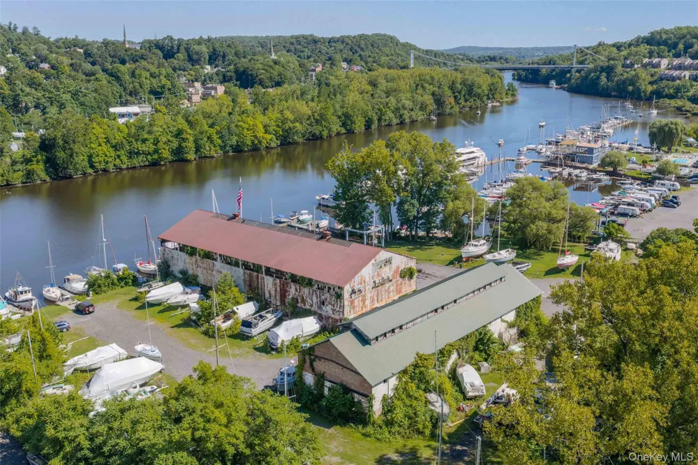 140 1st Street Esopus, NY 12417