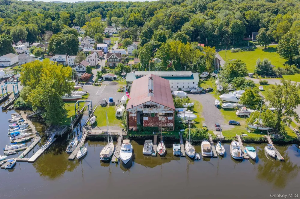 140 1st Street Esopus, NY 12417