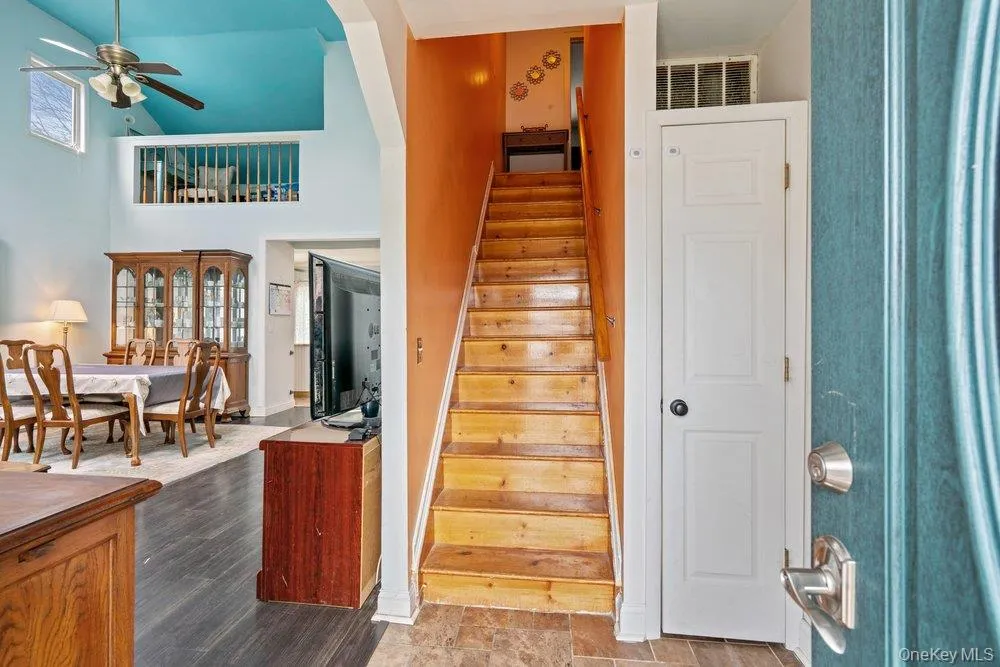 125 W 3rd Street Ronkonkoma, NY 11779