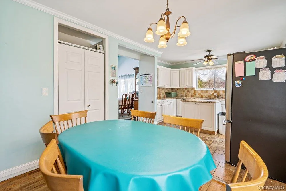 125 W 3rd Street Ronkonkoma, NY 11779