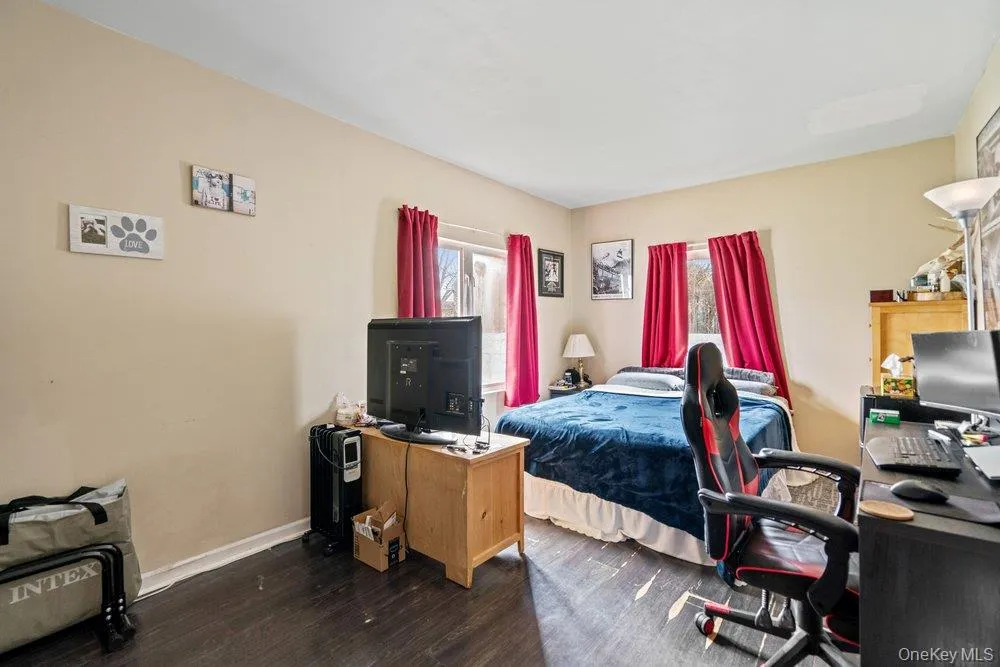125 W 3rd Street Ronkonkoma, NY 11779