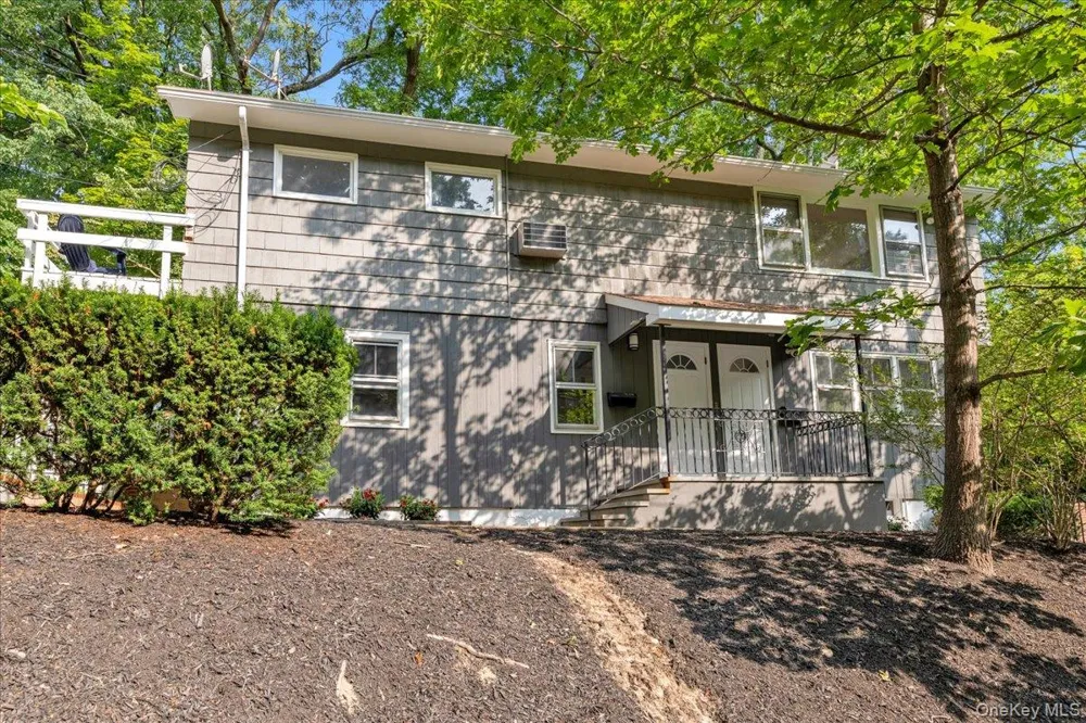 22 Putnam Avenue Glen Cove, NY 11542