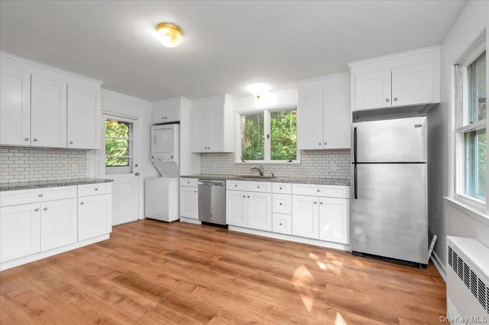 22 Putnam Avenue Glen Cove, NY 11542