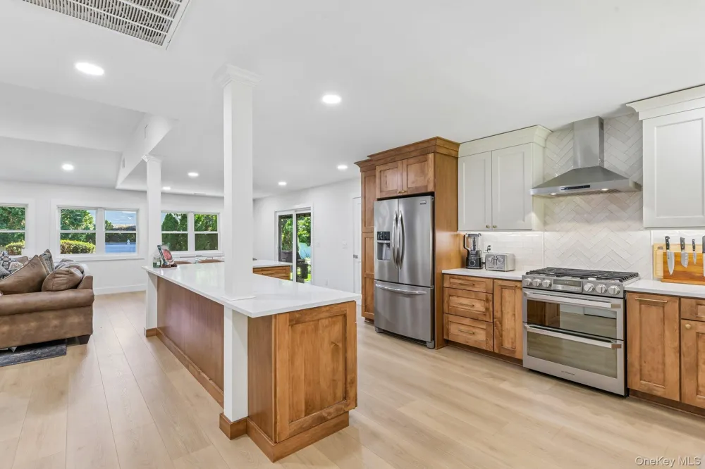 230 Union Avenue Holbrook, NY 11741