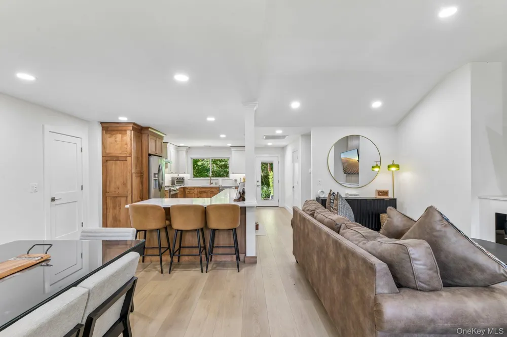 230 Union Avenue Holbrook, NY 11741