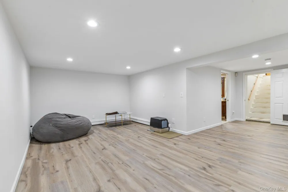 230 Union Avenue Holbrook, NY 11741