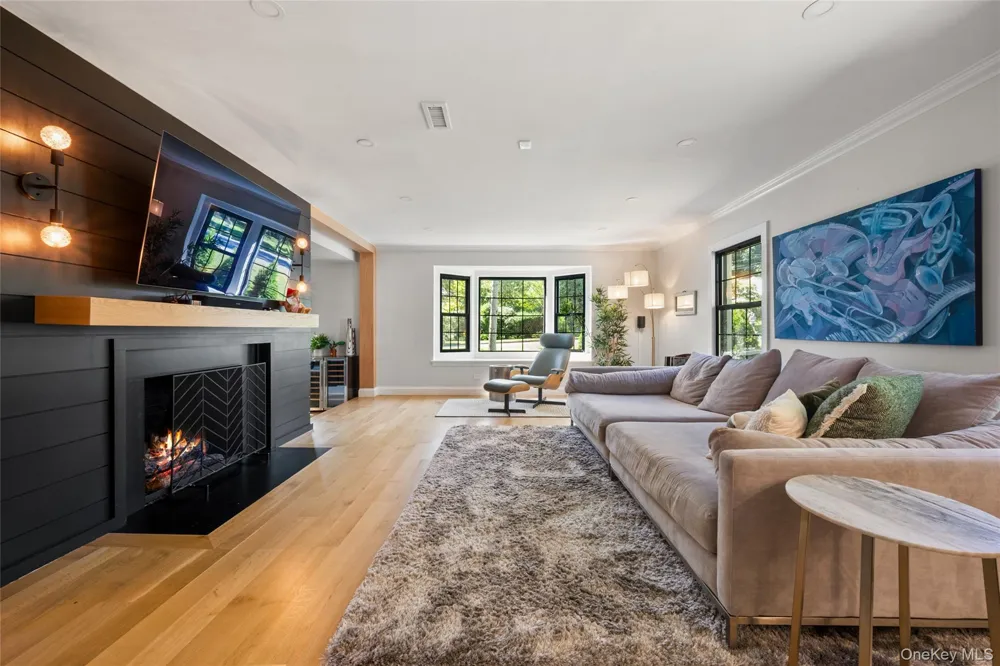 22 Paddington Road Scarsdale, NY 10583