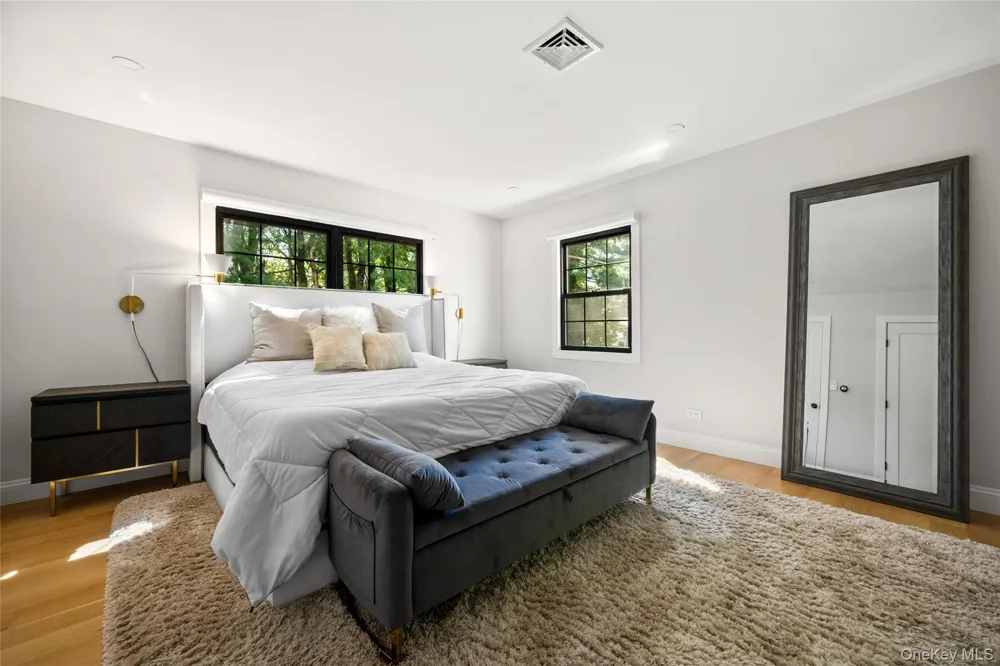 22 Paddington Road Scarsdale, NY 10583