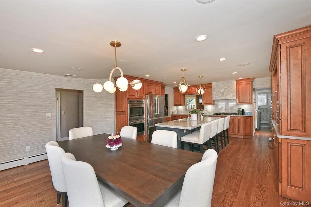 3142 Wynsum Avenue Merrick, NY 11566