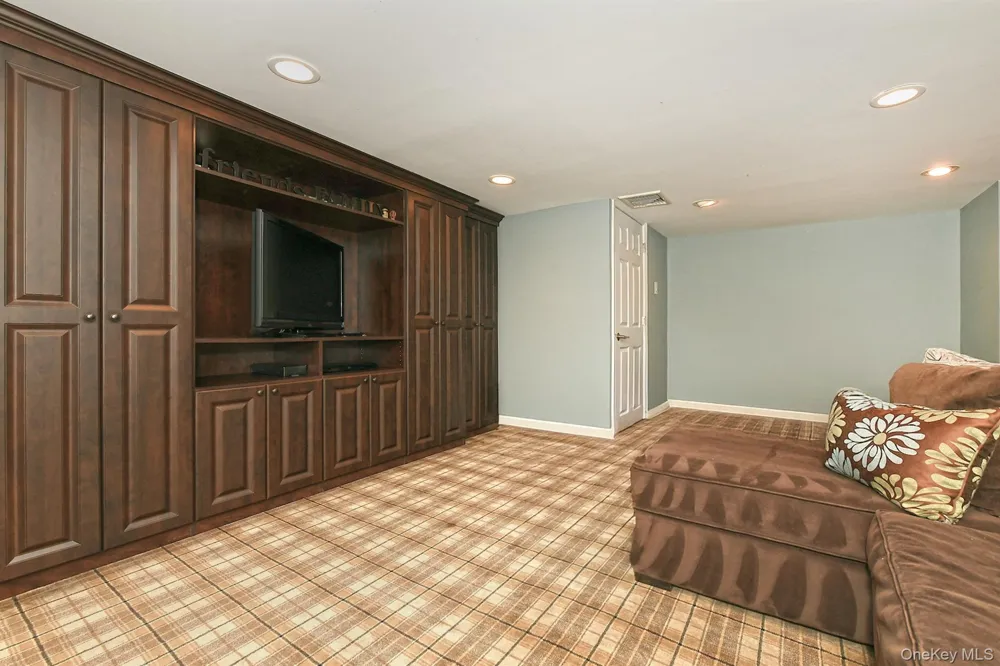 3142 Wynsum Avenue Merrick, NY 11566