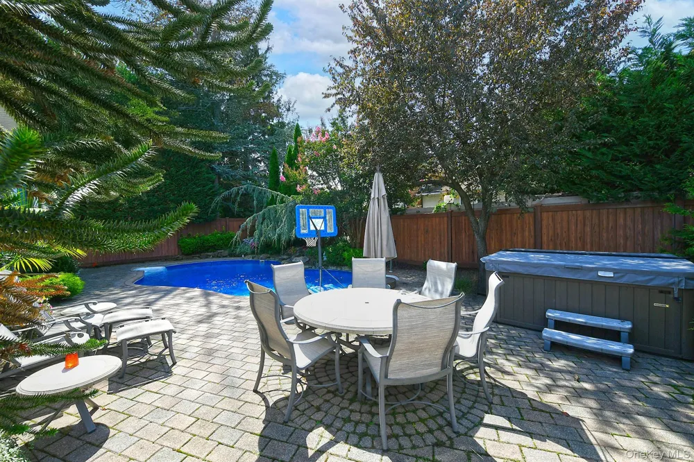 3142 Wynsum Avenue Merrick, NY 11566