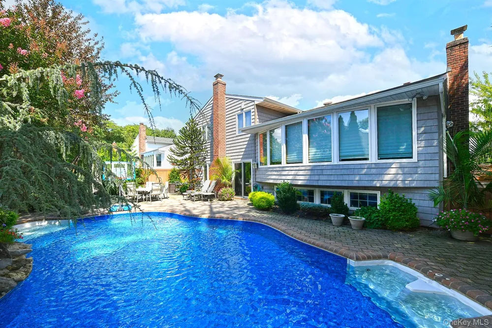 3142 Wynsum Avenue Merrick, NY 11566