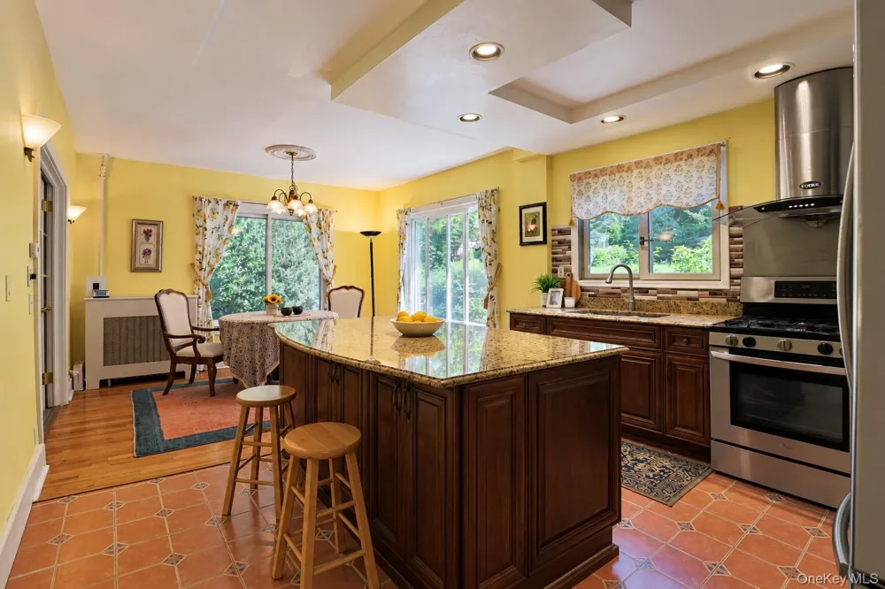 15 Main Street East Setauket, NY 11733